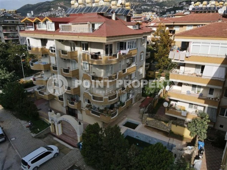 Светлая и удобная квартира на 1 этаже турецкого дома, в 100 метрах от пляжа Клеопатра, центр Аланьи-id-2942-фото-1