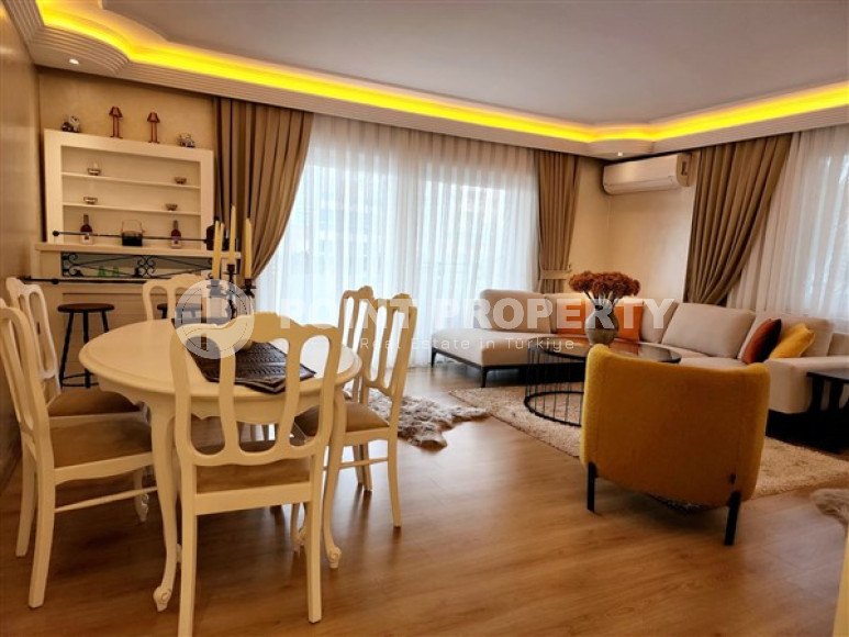 Spacious apartment of 135 m2 just 400 meters from the sea, Mahmutlar district, Alanya-id-2966-photo-1