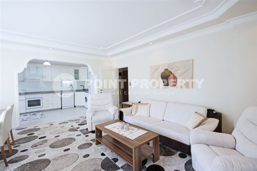 Bright apartment 2+1 and 115 m2 in the Cikcilli area, Alanya, a kilometer from the sea-id-2973-photo-1