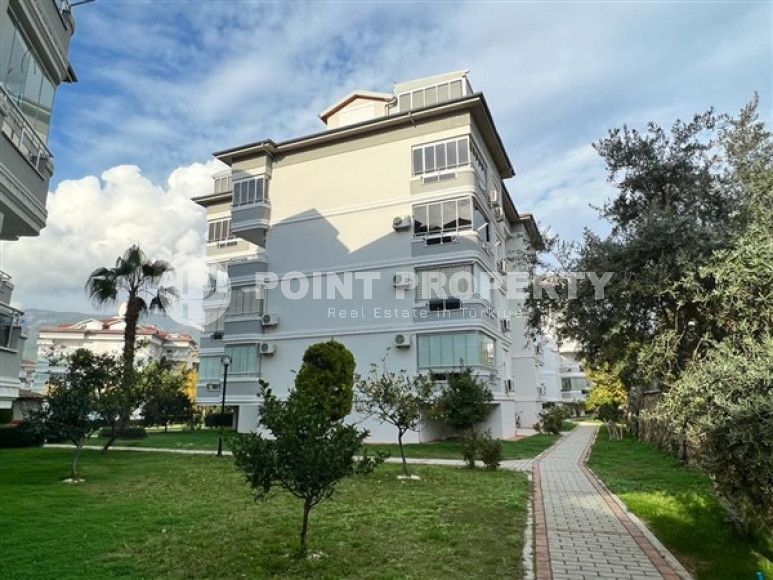 Spacious four-room apartment 180 m2 750 meters from the sea, lower Oba district-id-2977-photo-1
