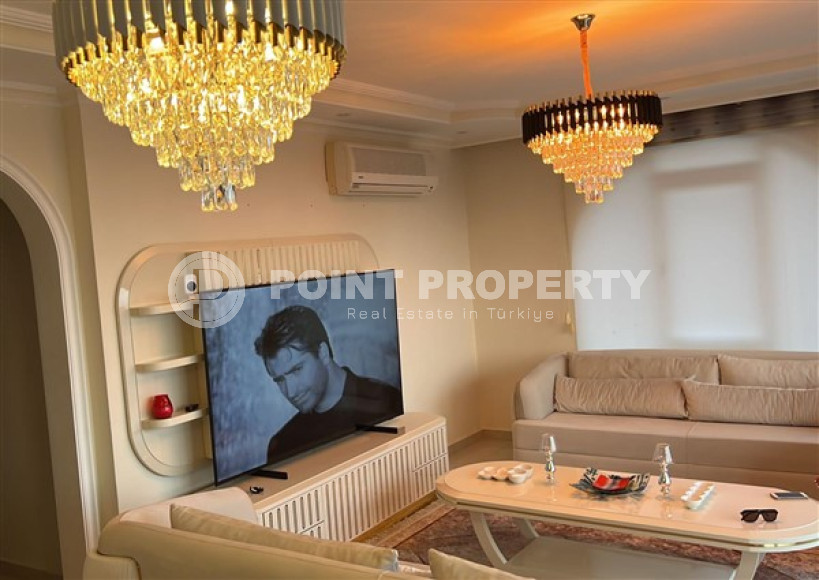 Comfortable duplex with a large area of 200 m2, the center of Alanya, with three bathrooms-id-3072-photo-1