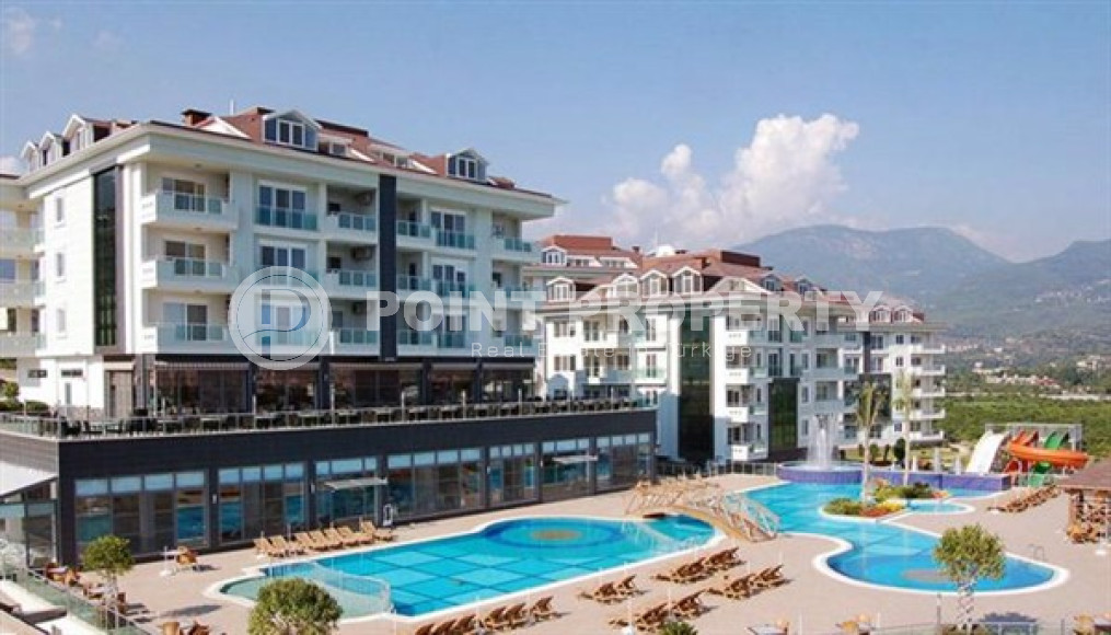 Well-maintained three-room apartment in a residential complex with rich infrastructure, Oba, Alanya-id-3126-photo-1