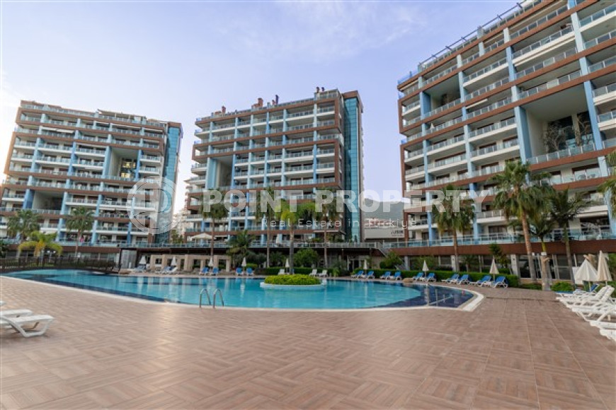 Large apartment 250 m2 in Cikcilli area, Alanya, 900 meters from the Mediterranean Sea-id-3150-photo-1
