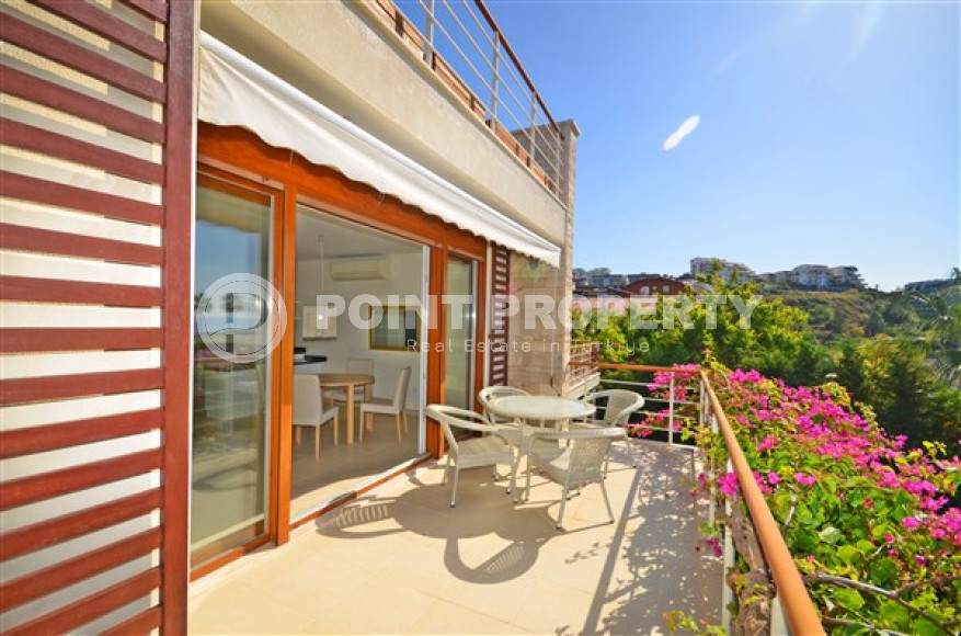 Large penthouse 3+1 by the sea with beautiful views and a private jacuzzi on the terrace, Konakli, Alanya-id-3156-photo-1