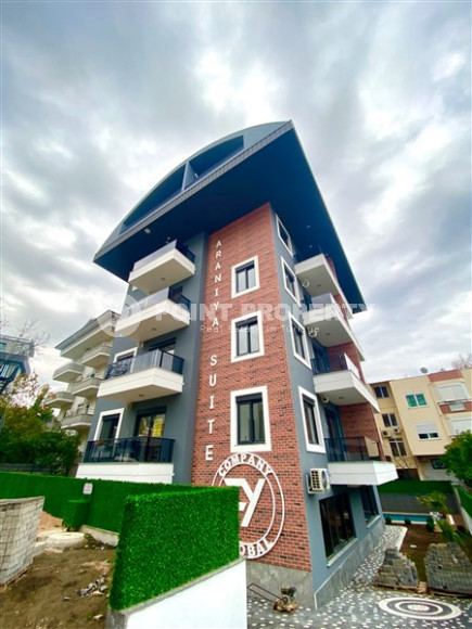 Compact 1+1 apartment in a new building with a swimming pool, Oba, Alanya-id-3208-photo-1