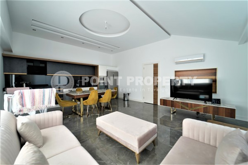 Spacious five-room penthouse in Oba area, Alanya, on the fifth floor and roof-id-3301-photo-1