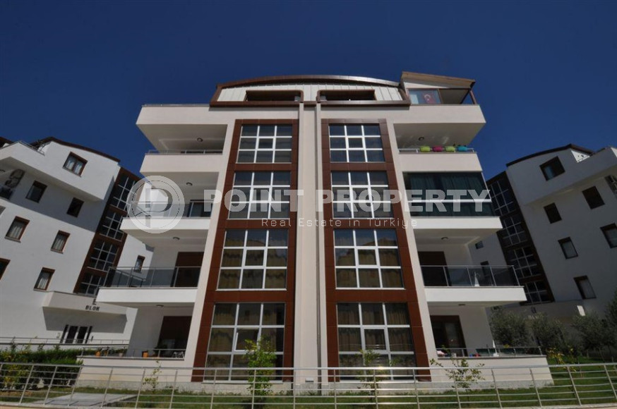 Luxurious four-room apartment with a separate kitchen 3+1 in the prestigious Oba district. 200 m2-id-1300-photo-1