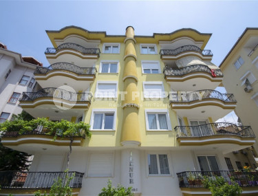 Spacious furnished duplex 4+1, 210m² with stunning panorama of the Toros Mountains in the center of Alanya-id-1304-photo-1