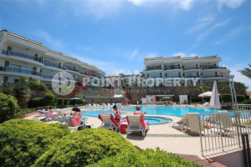 Comfortable penthouse with an area of 150 m2 250 meters from the sea, Konakli district-id-3455-photo-1