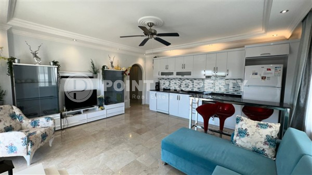 Three-room apartment 120 m2 with furniture and two balconies, Cikcilli district-id-3492-photo-1