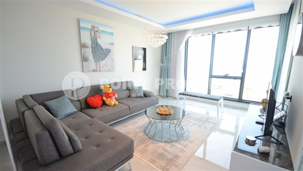 Bright, spacious 2+1 apartment in a new residential complex on the seashore.-id-3533-photo-1