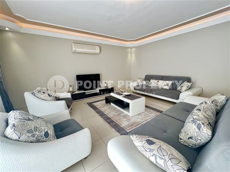 Charming apartment of 140 m2 on the 2nd floor of a high-rise building in the Mahmutlar area-id-3604-photo-1