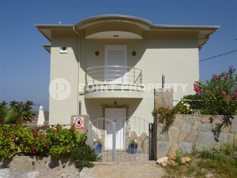 Two-level villa 3+1 with a private garden of 500 m2.-id-3632-photo-1