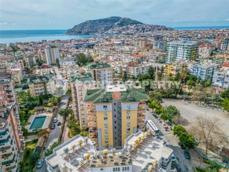 Three-room apartments for sale with new furniture and appliances in the center of Alanya. 90 m2-id-3721-photo-1