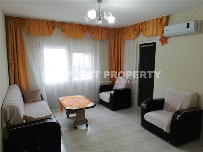 Comfortable apartment of 95 m2 with furniture 100 meters from the sea, Tosmur district-id-3774-photo-1