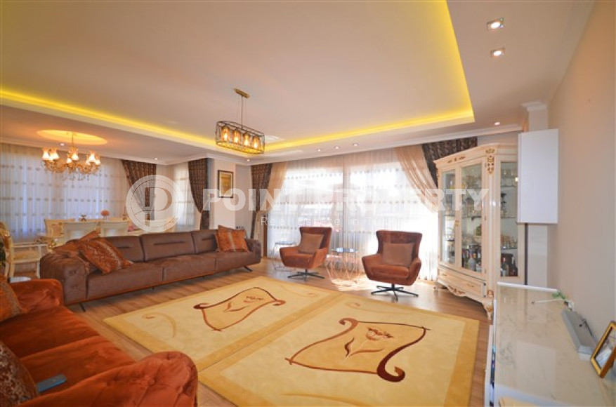 Four-room apartment with a large living area of 200 m2, Cikcilli district-id-3815-photo-1