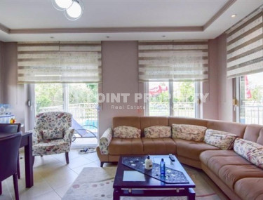 Five-room triplex villa with an area of 215 m2, Konakli district, 500 meters from the Mediterranean Sea-id-3833-photo-1