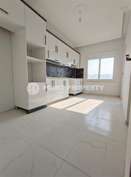 A fully finished apartment on the 4th floor in a building built in 2021.-id-3881-photo-1