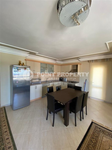 Spacious 4+1 duplex on the 7th floor with an attic with panoramic sea views.-id-3898-photo-1