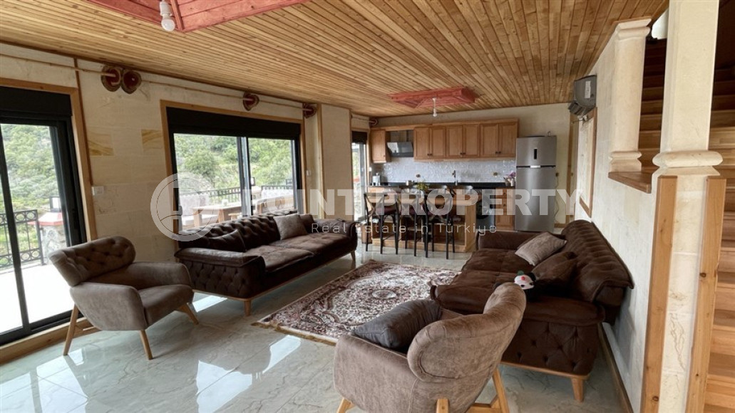 Duplex villa 3+1 with an area of 150 m2 in the picturesque area of Gazipaşa-id-4172-photo-1