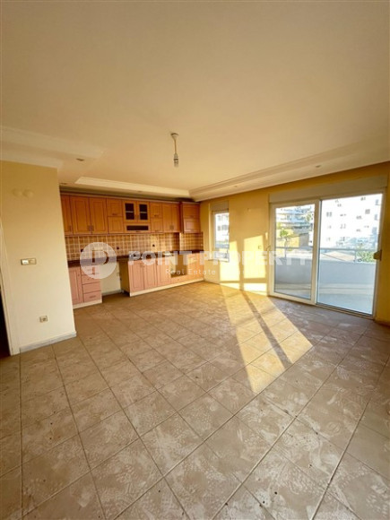 Spacious 5+1 duplex on the 5th floor with an attic a kilometer from the sea.-id-4405-photo-1