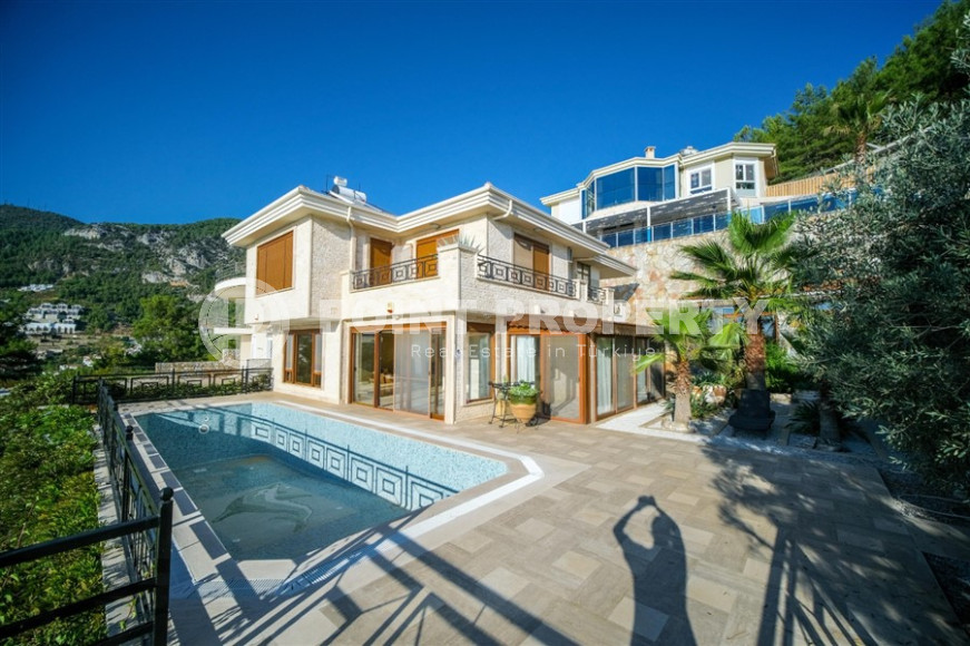 Luxury 5+1 villa of 280 m² with a private pool in the elite mountainous area of Alanya Bektas-id-1366-photo-1