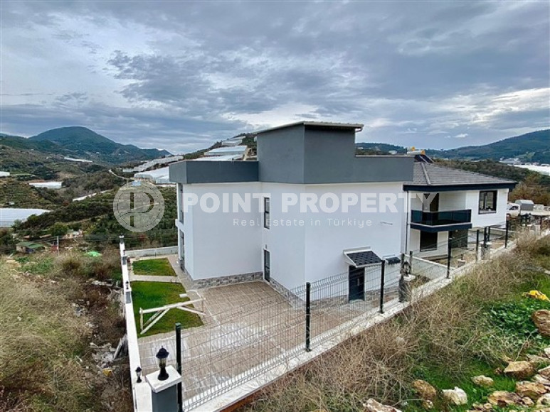 New duplex villa built in 2022 with access to the terrace, Kargicak-id-4529-photo-1