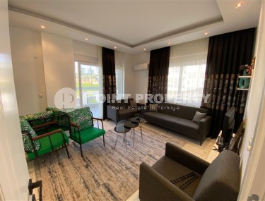 Комфортная для проживания квартира 100 м2 с двумя балконами и мебелью, район Оба-id-4871-фото-1