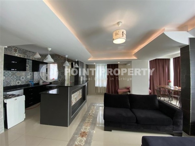 Three-room apartment 2+1 with furniture and original room design, Alanya center-id-4923-photo-1