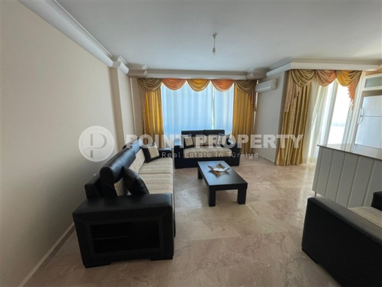 Comfortable living apartment 115 m2 with furniture and two balconies, Mahmutlar-id-4962-photo-1