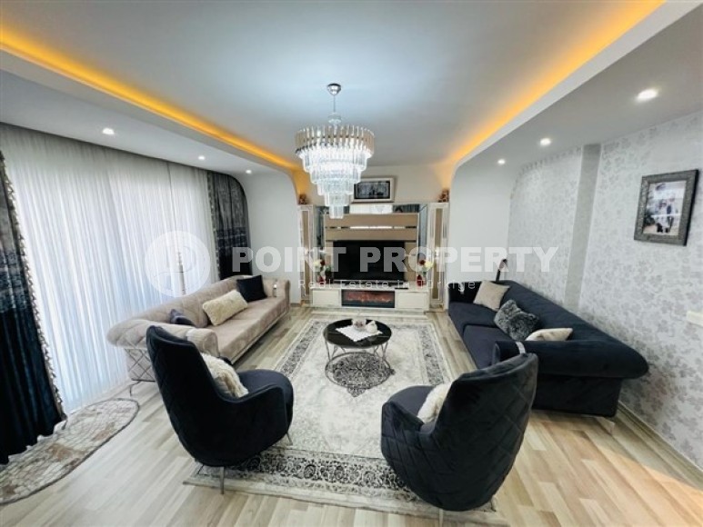 Panoramic duplex with sea views on the 10th floor with attic, Mahmutlar district-id-5175-photo-1