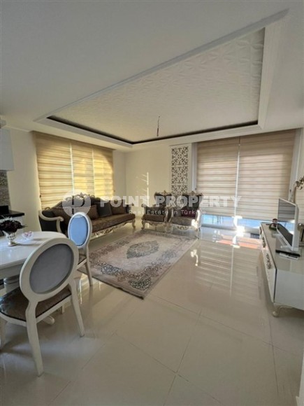 Lovely bright apartment with classic elegant design 350 meters from Cleopatra Beach-id-5582-photo-1