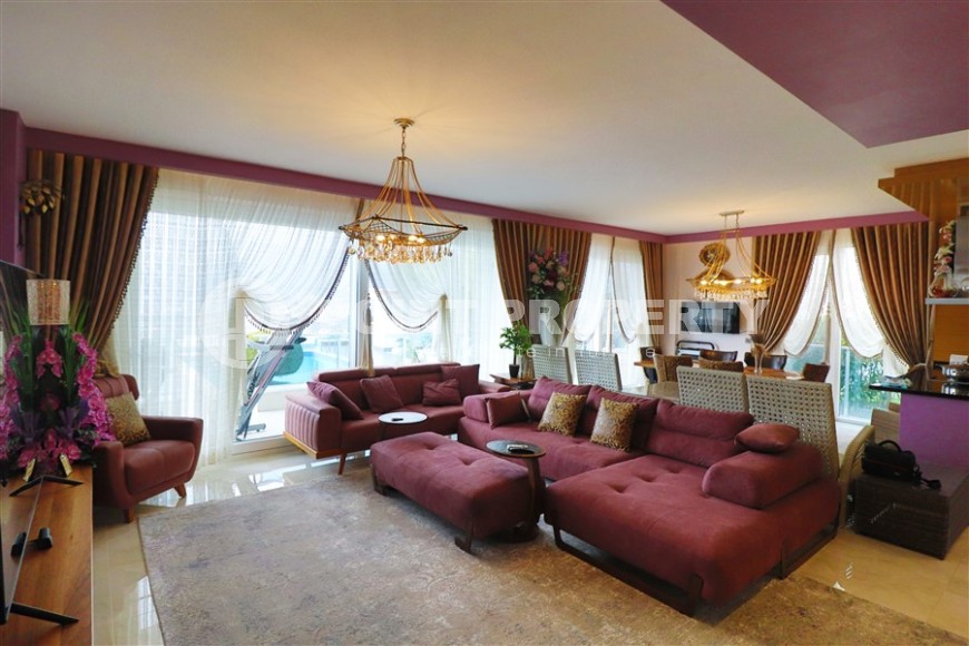 Detached two-storey villa with a private pool and garden, three kilometers from the sea-id-5598-photo-1