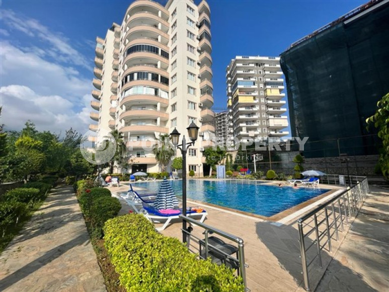 Three-room apartment, 110m², in a residence with infrastructure in the Mahmutlar area, Alanya-id-1456-photo-1