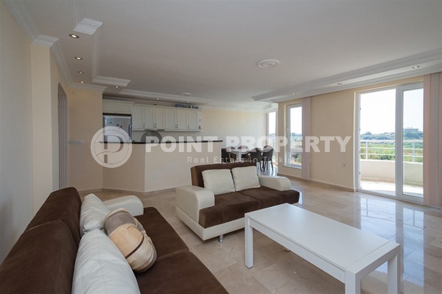 Spacious two-bedroom apartment in a prestigious area of Alanya - Upper Oba-id-5924-photo-1