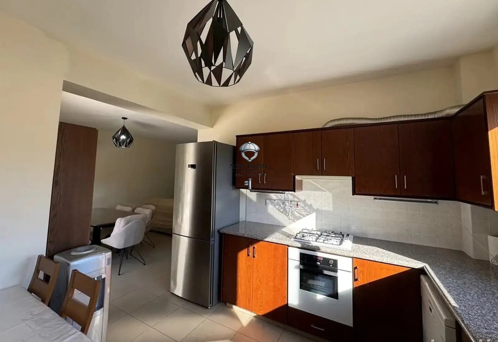 3-bedroom apartment in Petrou Kai Pavlou, Limassol 1
