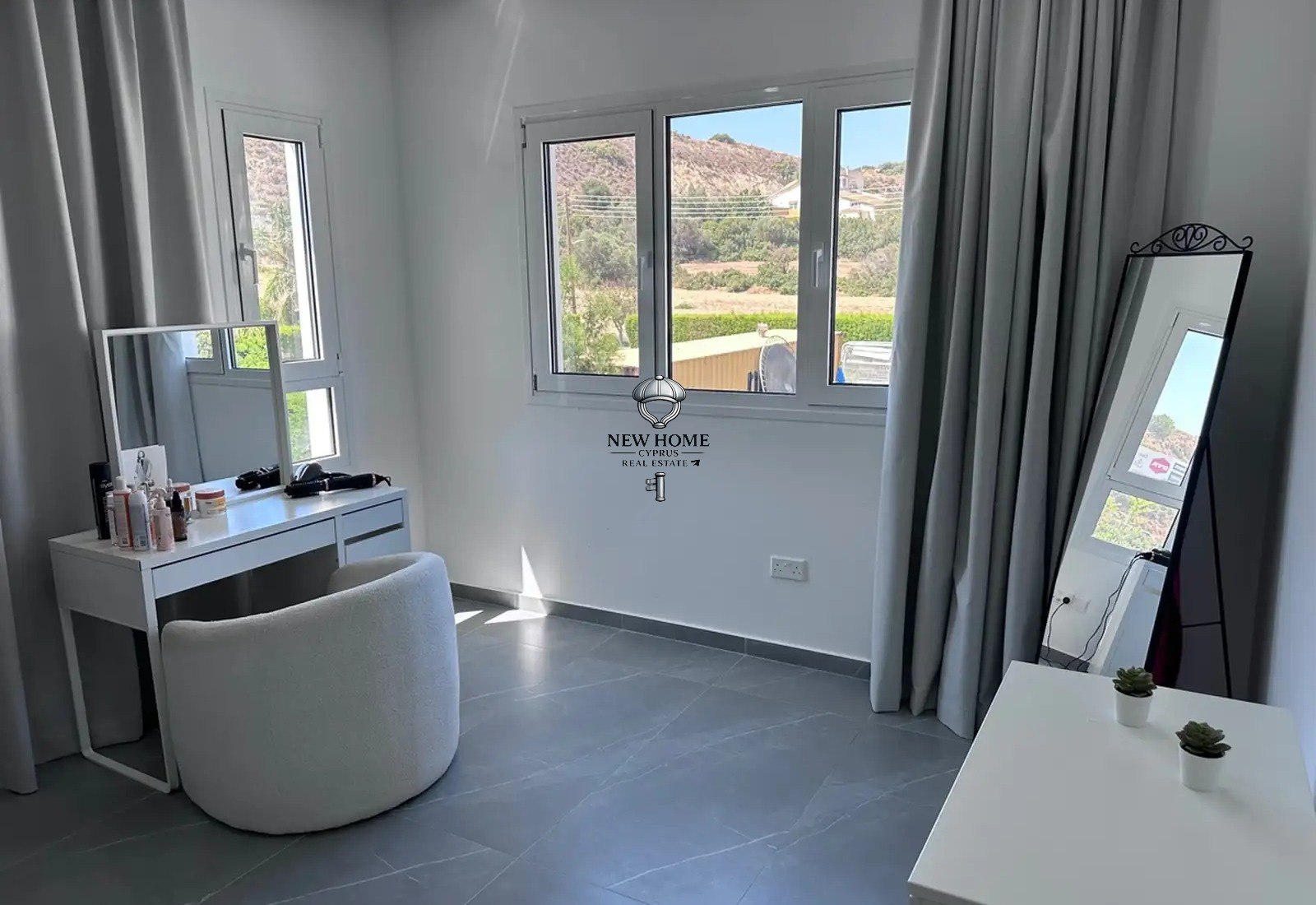 5-bedroom villa in Agios Tychonas, Limassol — 1