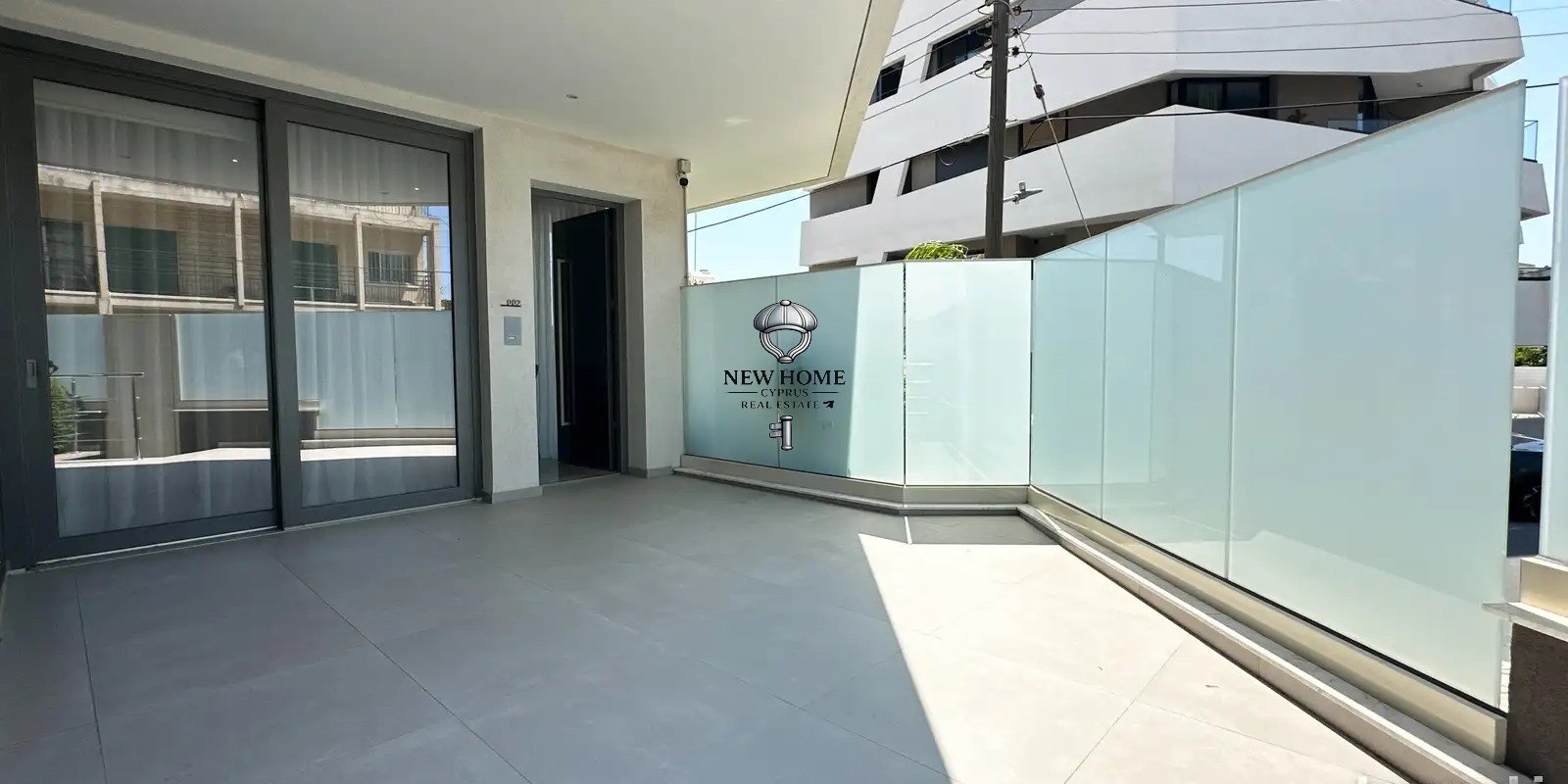3-bedroom apartment in Petrou Kai Pavlou, Limassol — 2