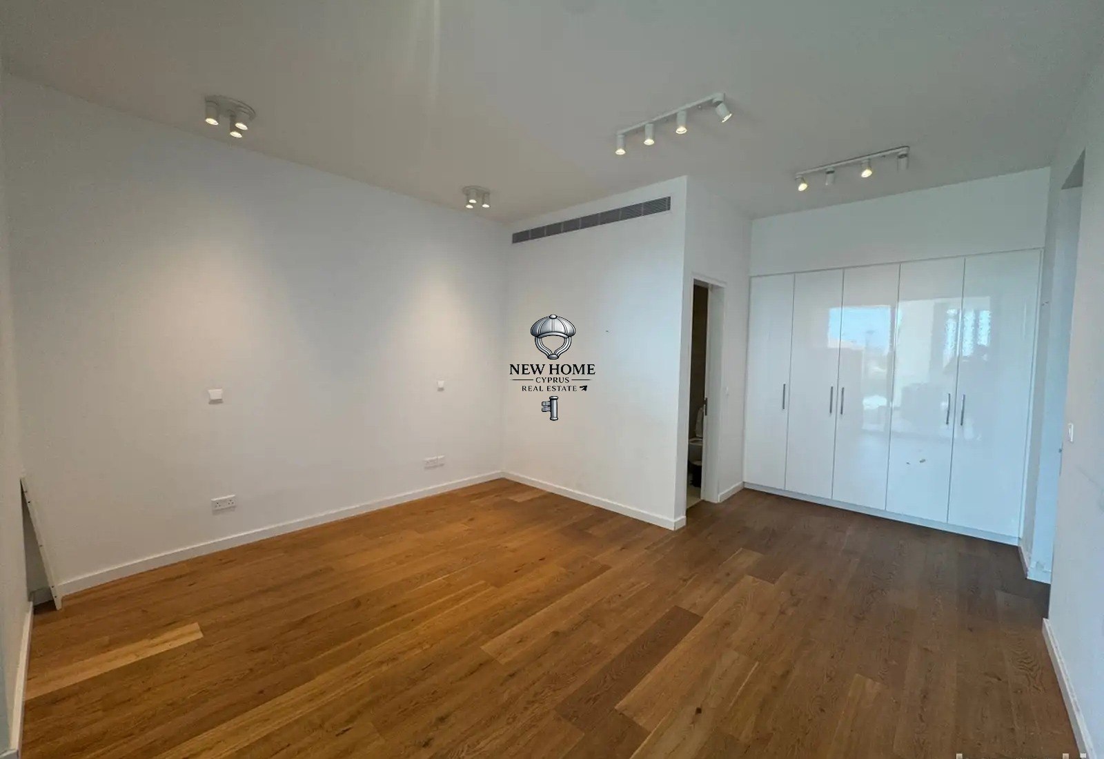 Квартира, 3 комнаты — 4
