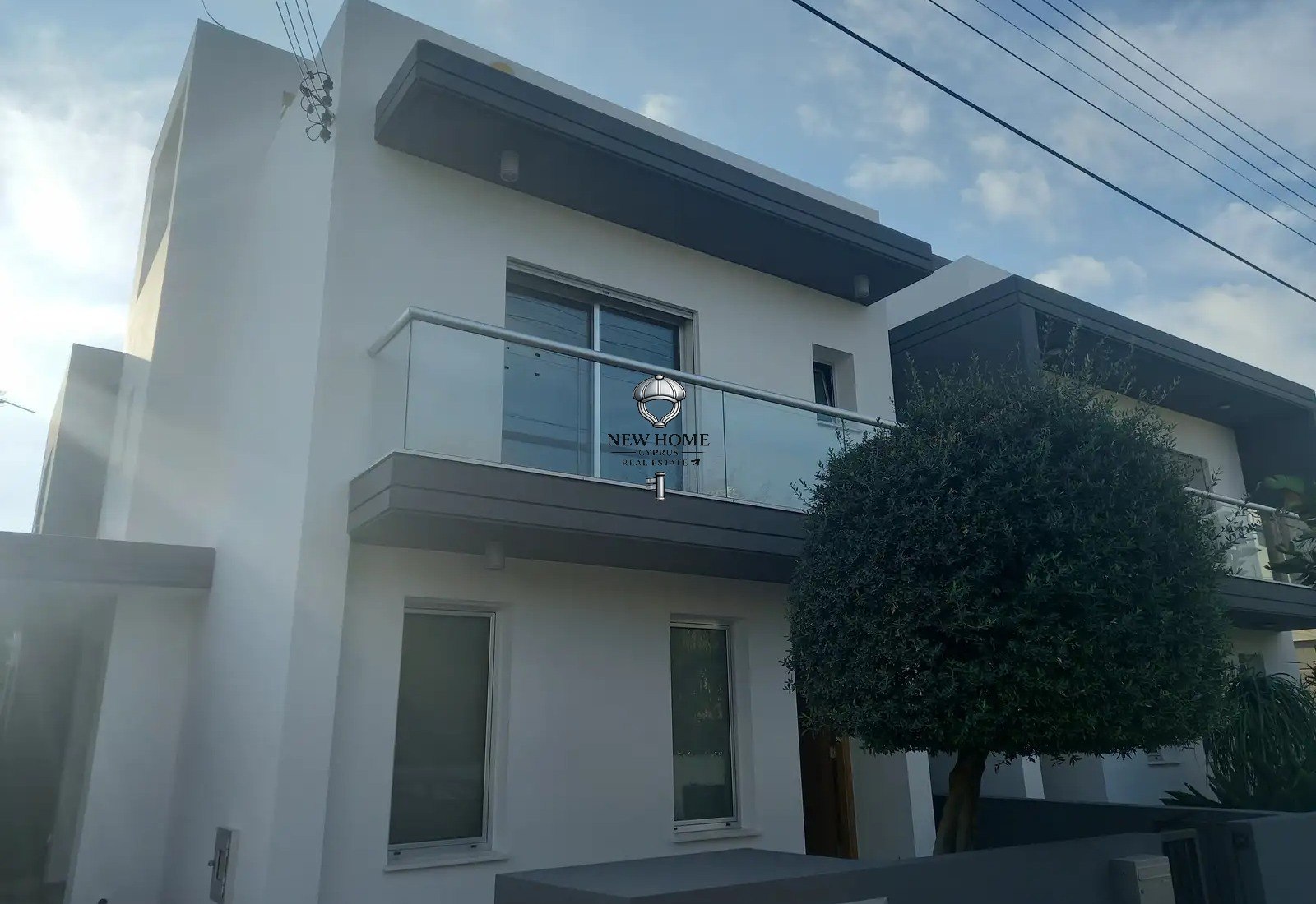 House, 3 bedrooms — 8