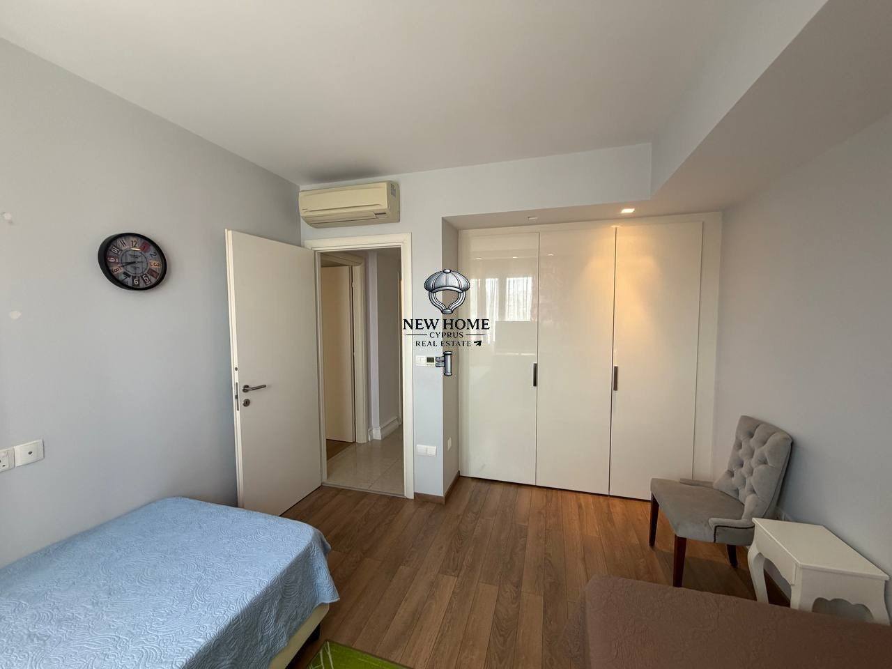 Apartment, 4 bedrooms — 5