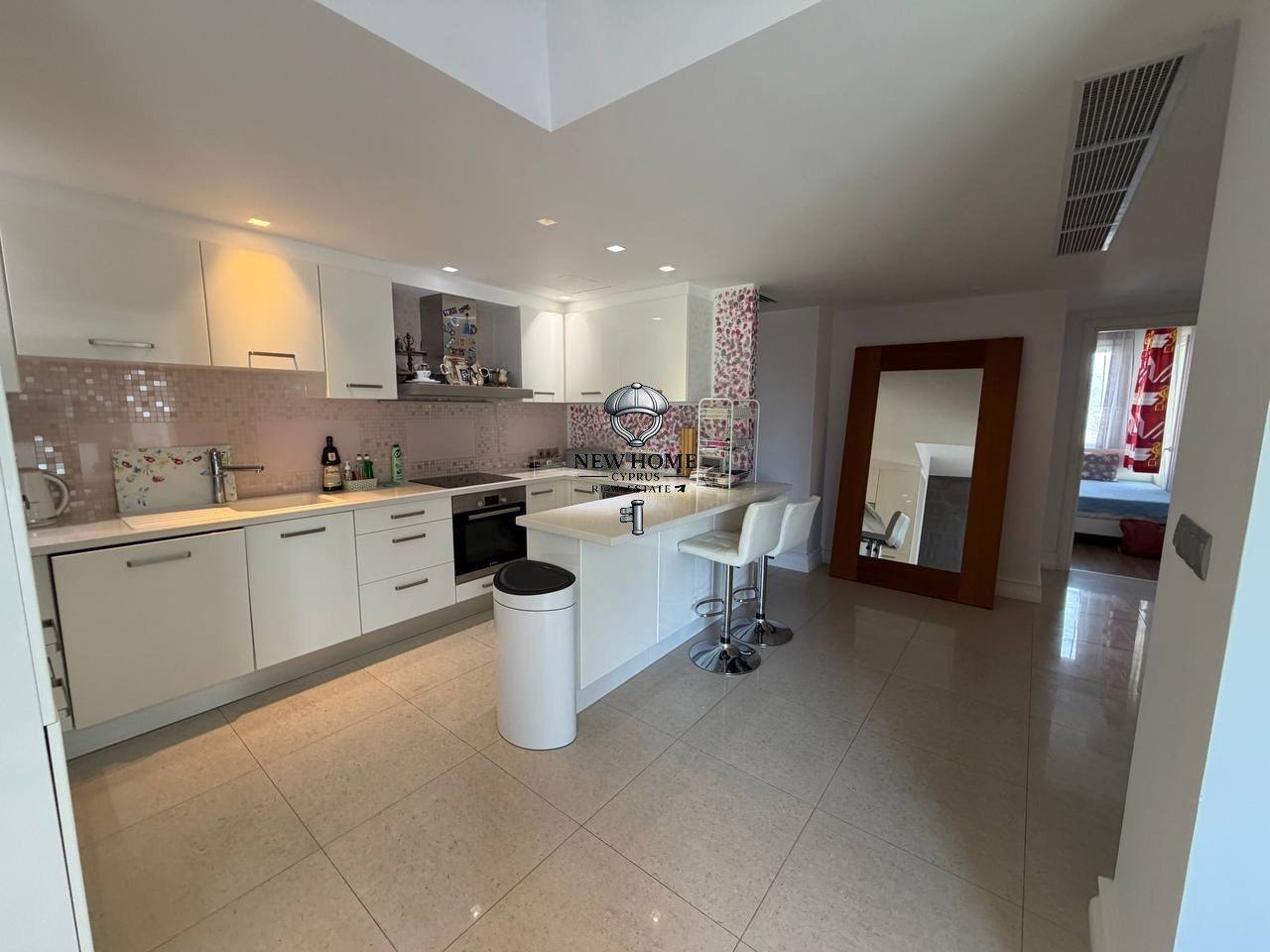 Apartment, 4 bedrooms — 9