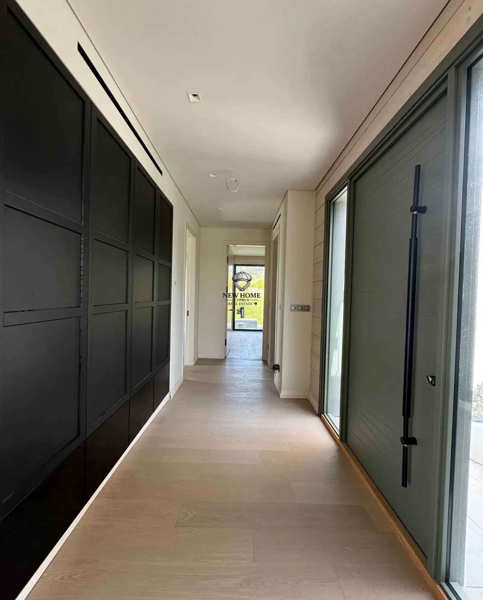 House, 2 bedrooms — 2
