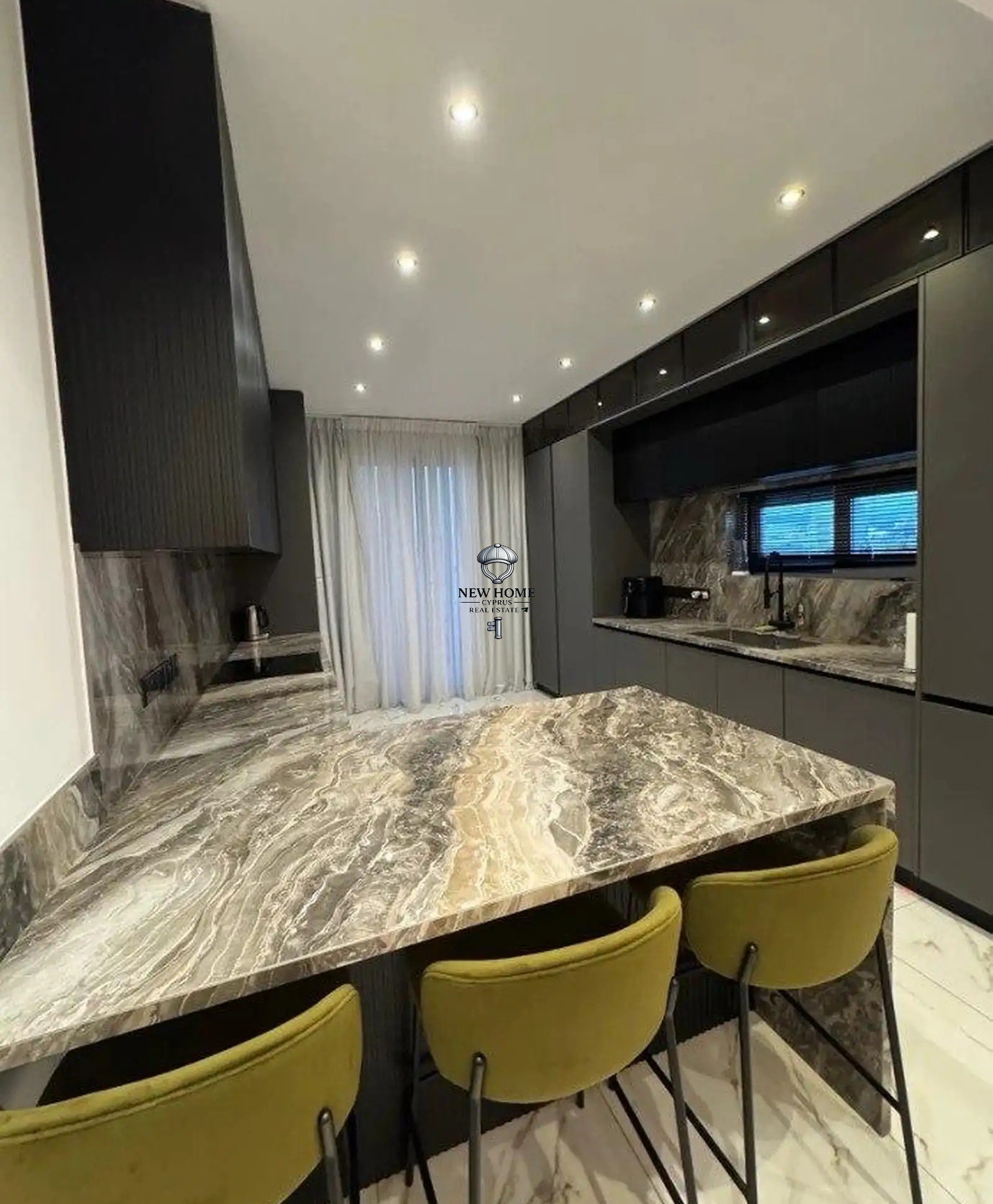 Penthouse, 4 bedrooms — 2