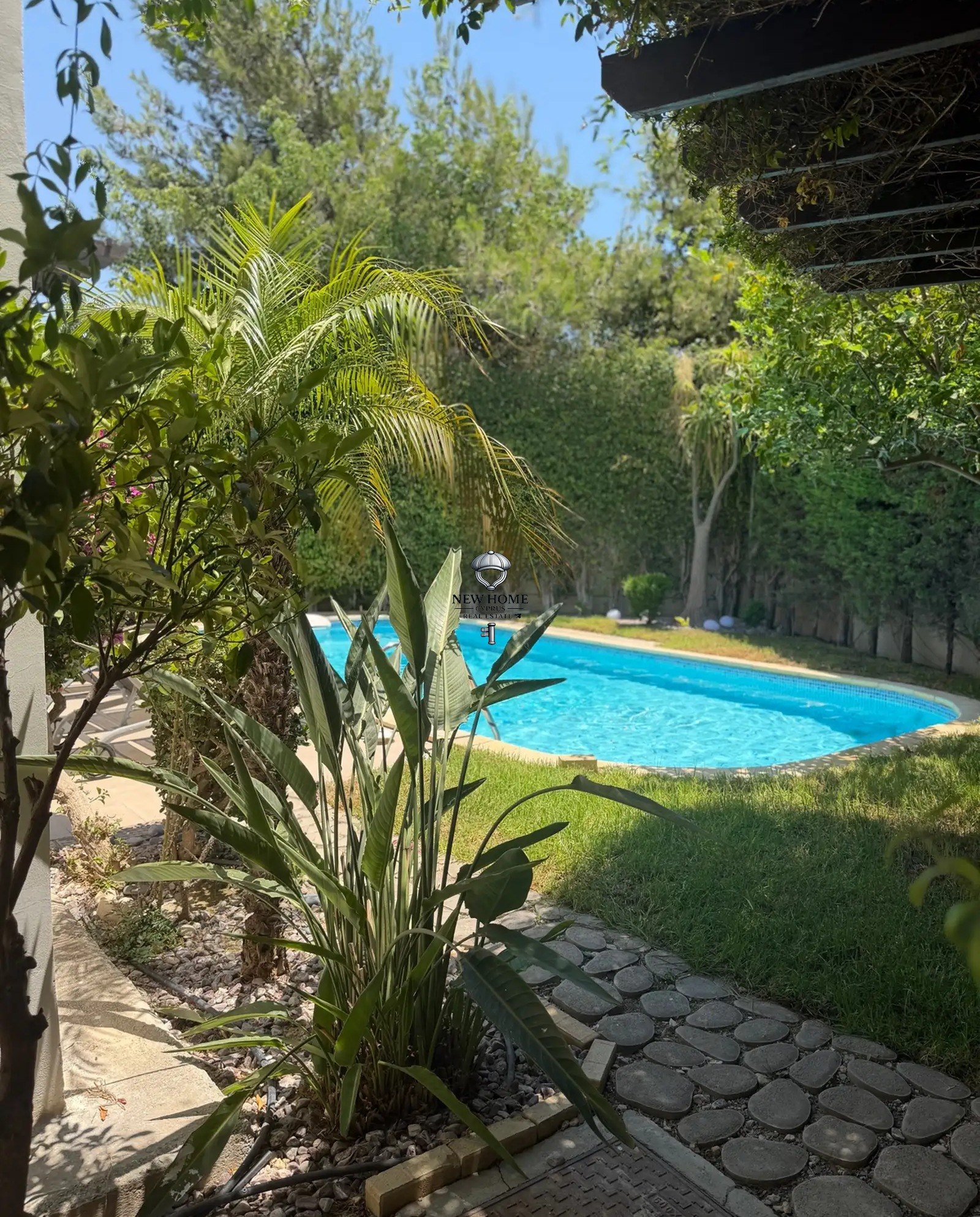 House, 3 bedrooms — 7