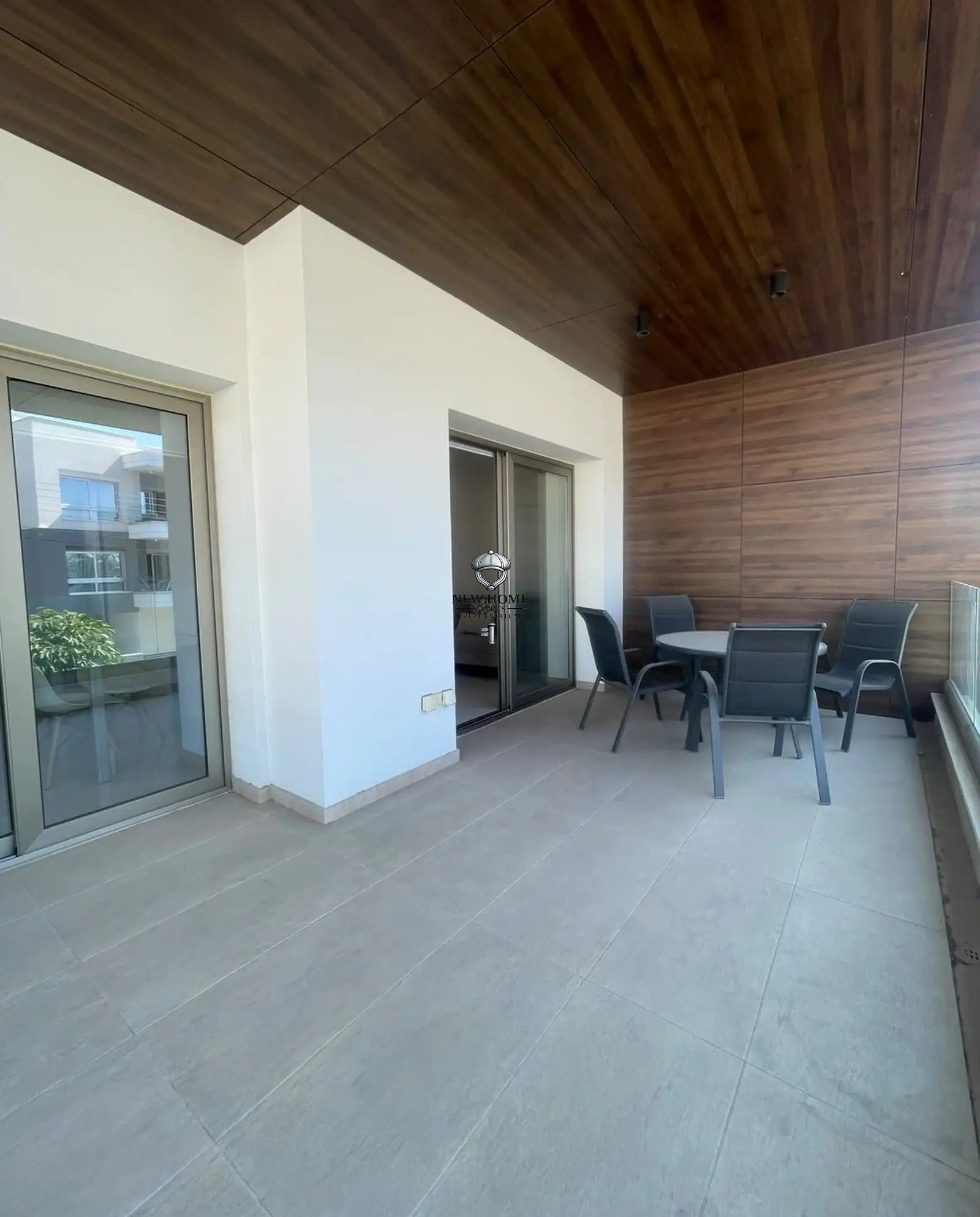 Apartment, 2 bedrooms — 4