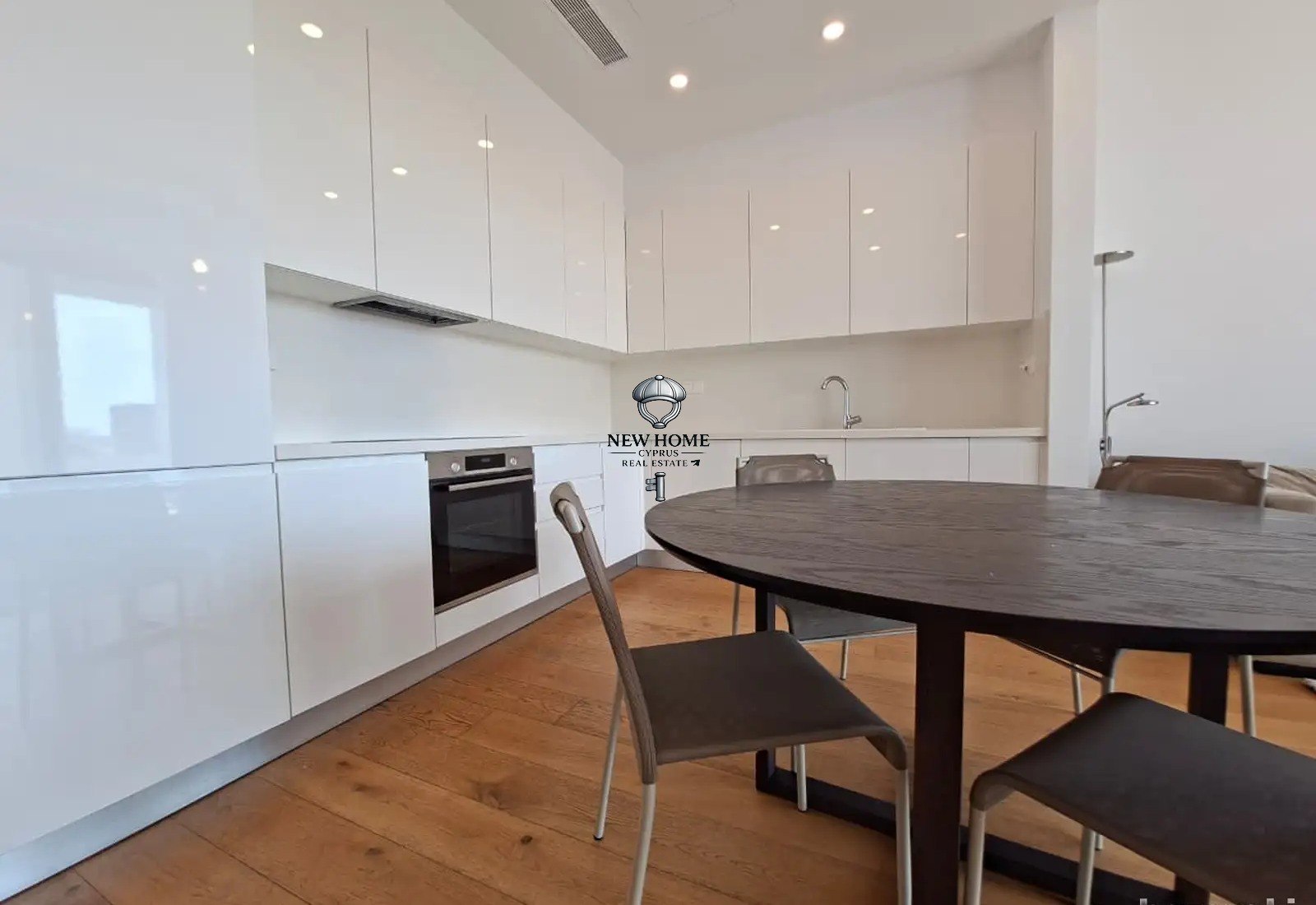 Apartment, 2 bedrooms — 7