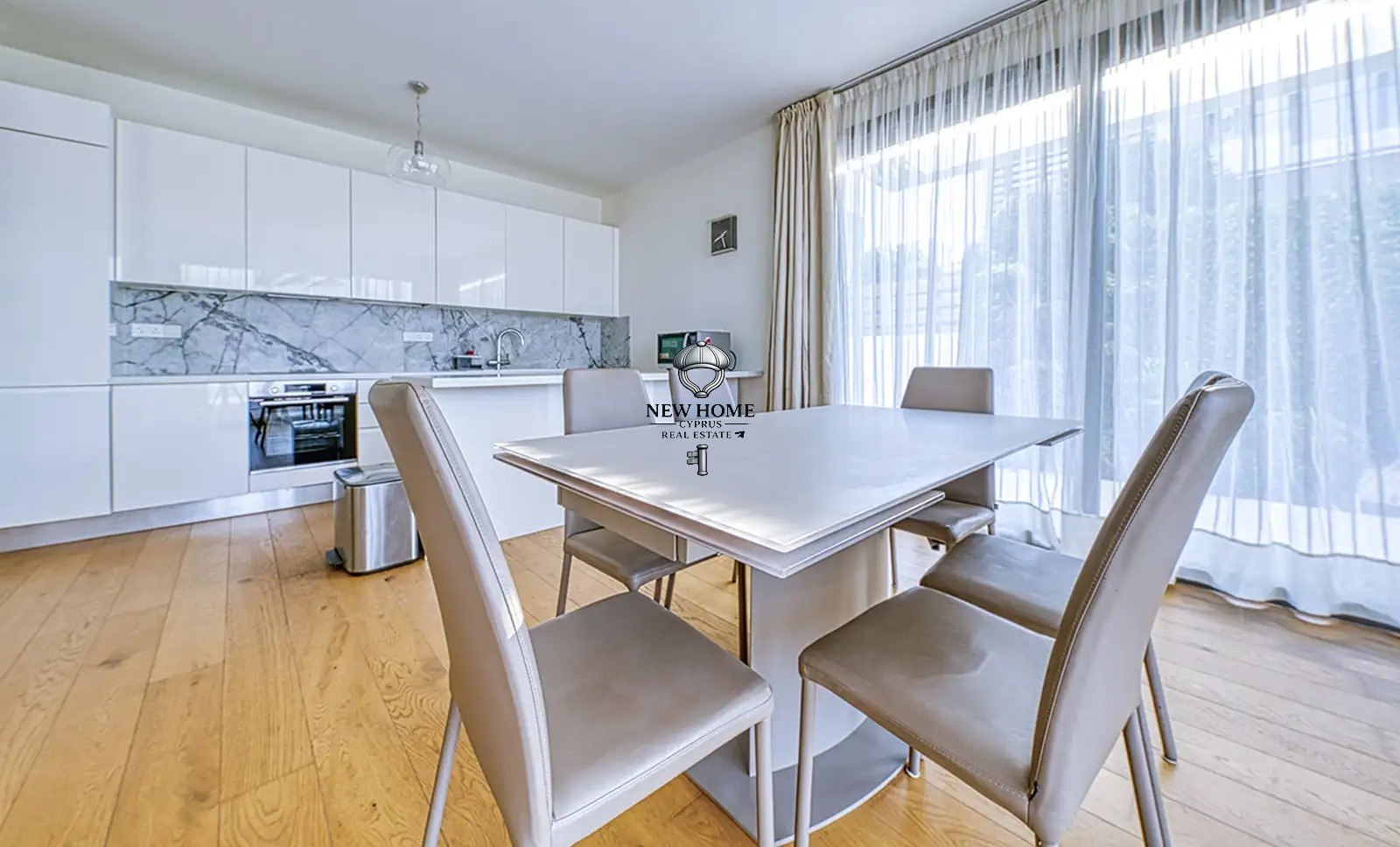 House, 3 bedrooms — 2
