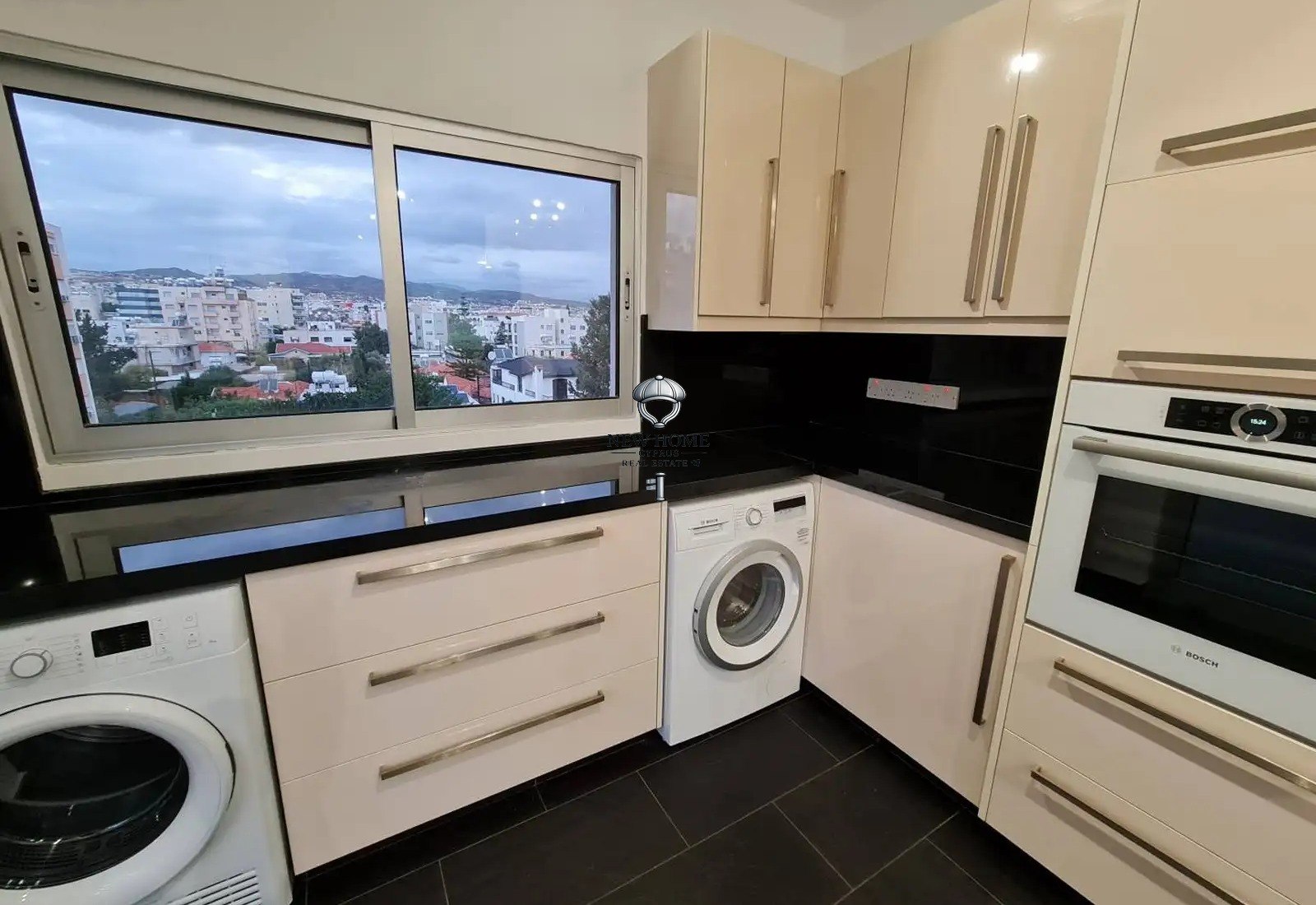 Penthouse, 3 bedrooms — 6