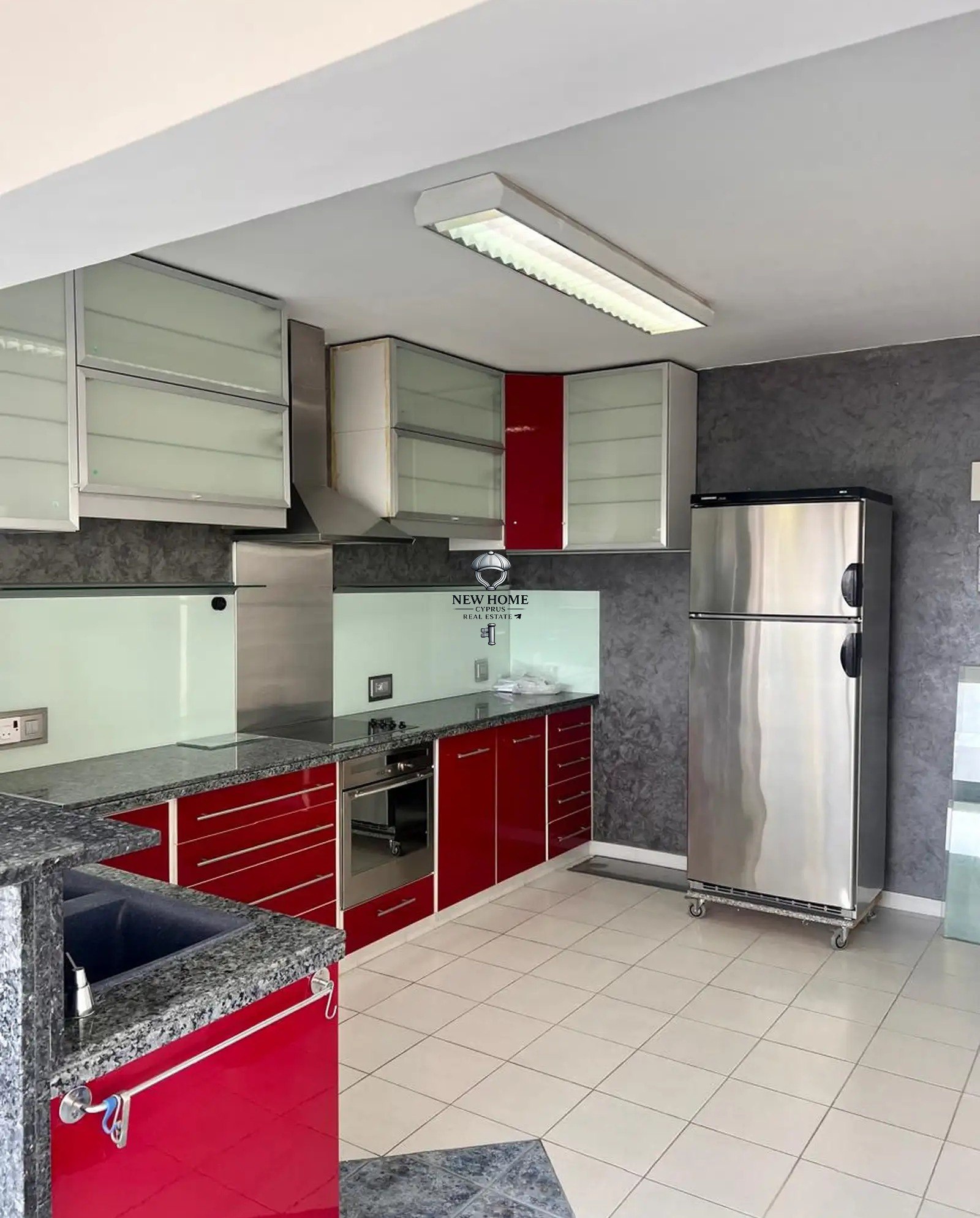 Apartment, 3 bedrooms — 2